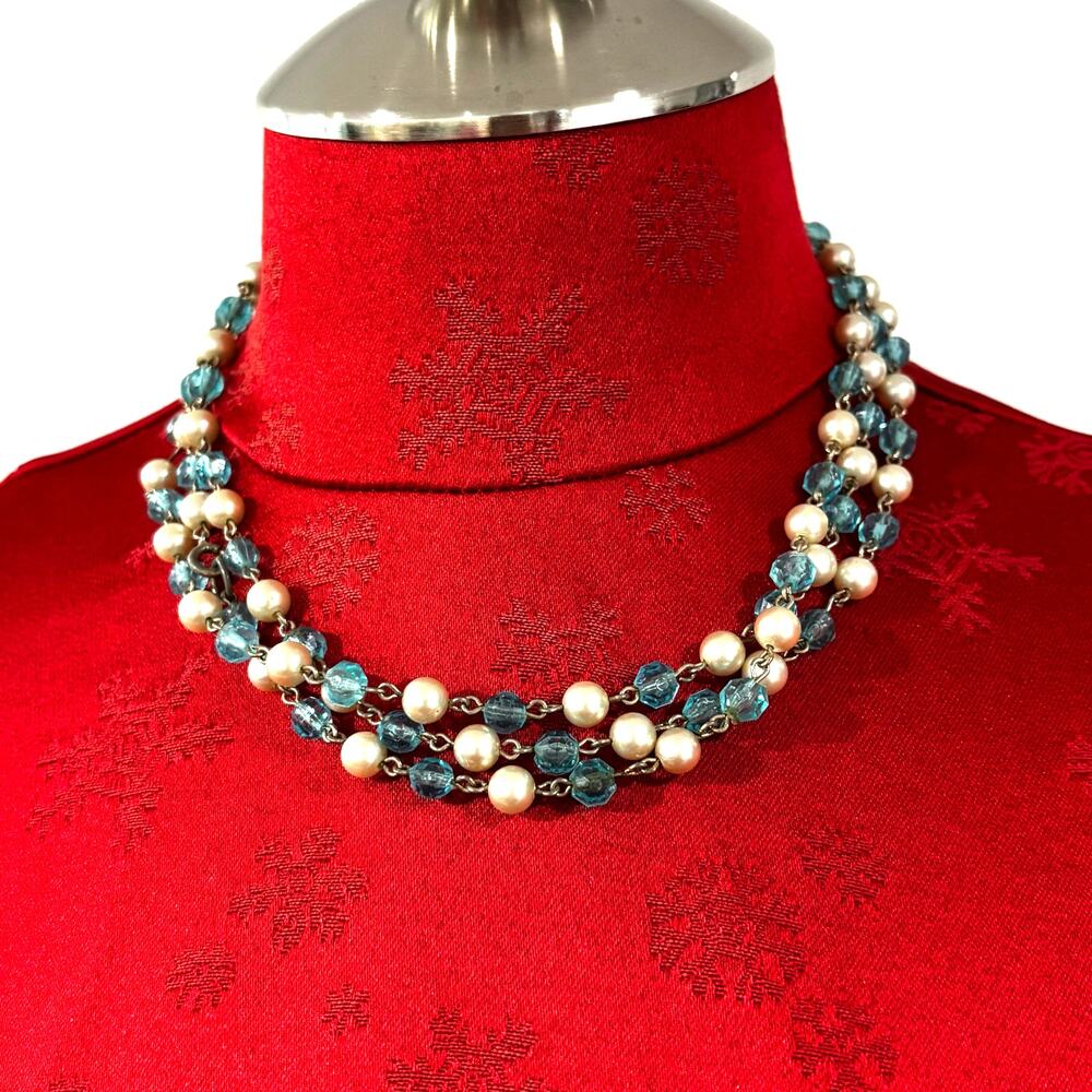 Vintage Flapper Style Necklace Long blue & white faux pearl beads beaded strand